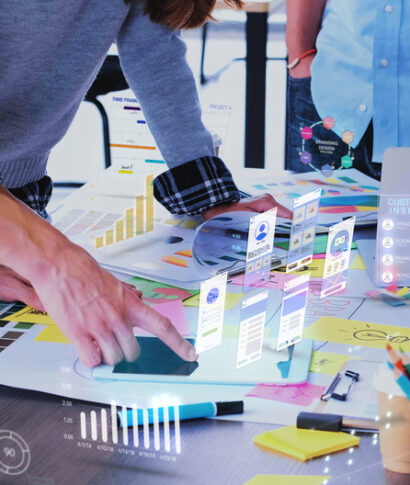 Close,Up,Ux,Developer,And,Ui,Designer,Use,Augmented,Reality